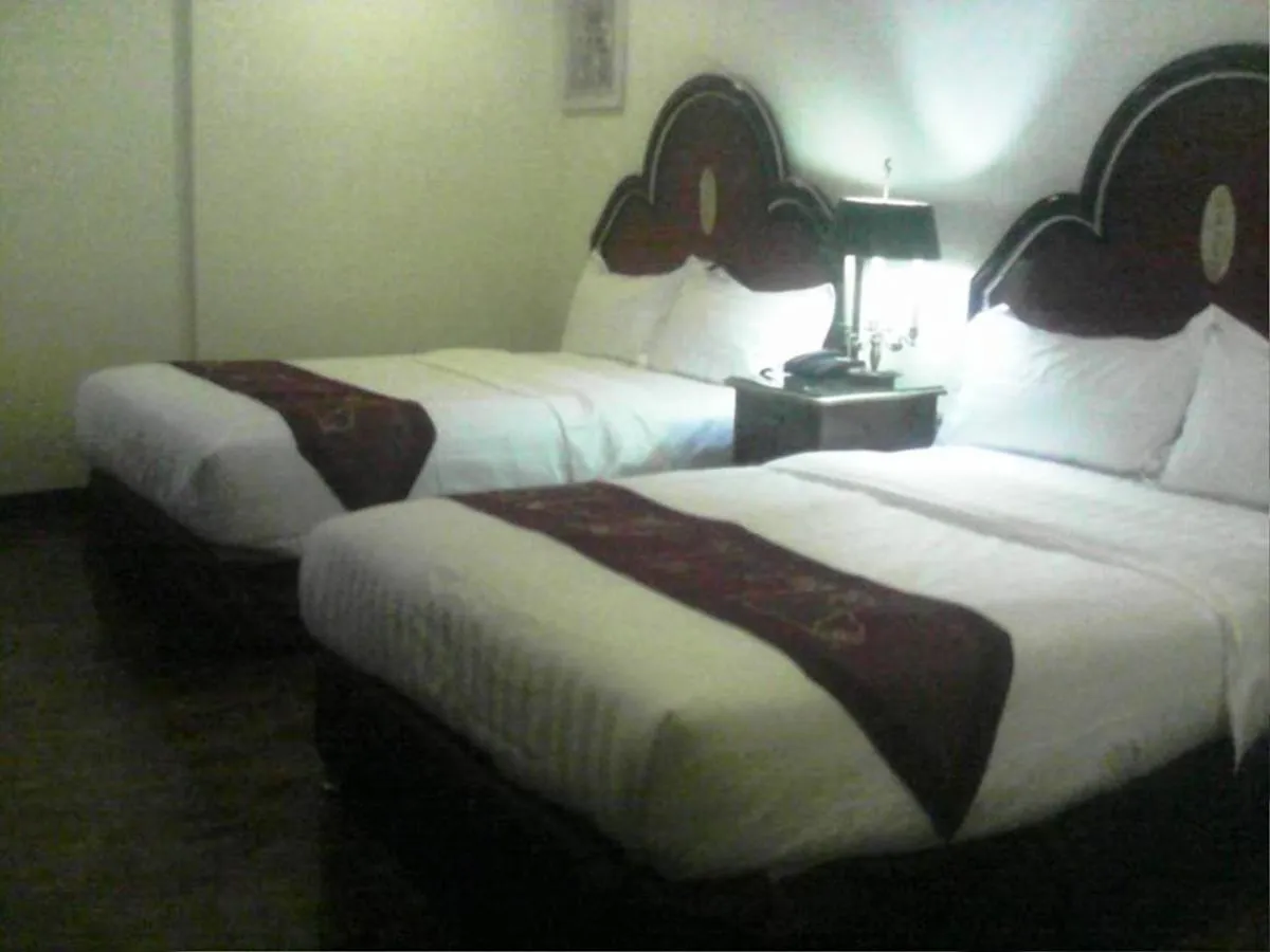 Rainbowland Hotel Olongapo 2*,